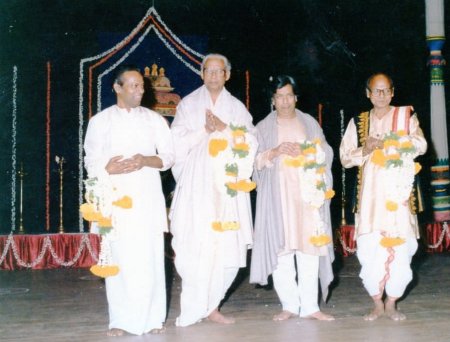 Gurus Kalyanasundaram, Vempati Chinna Satyam, Birju Maharaj, Kelucharan Mohapatra