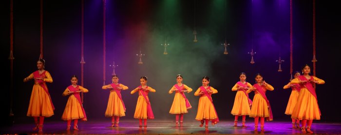 Kathak by tiny tots of Sunatya