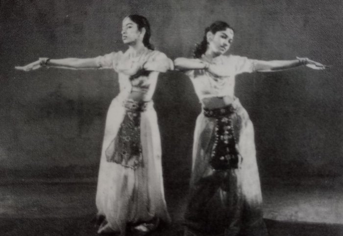 Uma & Chitra perform Kathak