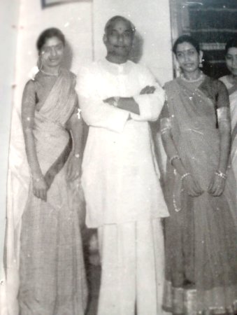 Maya Rao, Guru Shambhu Maharaj, Chitra Venugopal at Delhi's SBKK