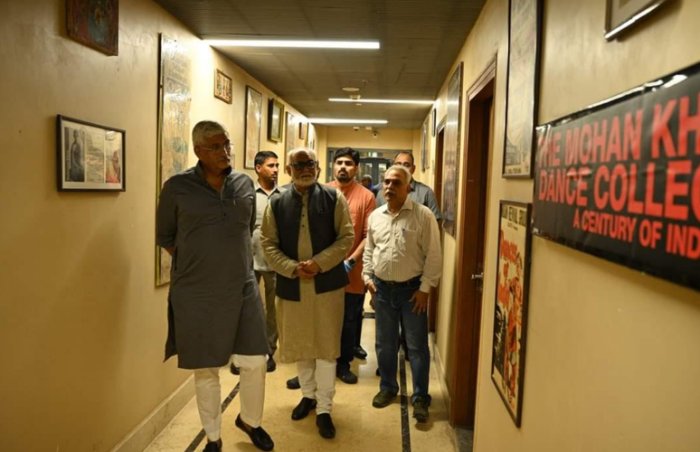 Mohan Khokar Dance Collection