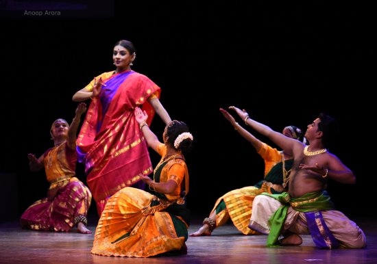 Nrtya Veerangana - Bharatanatyam ensemble
