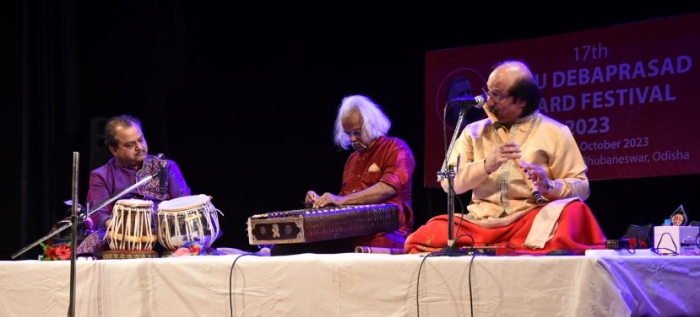 Pt Prosenjit Poddar, Pt Tarun Bhattacharya, Pt Ronu Majumdar