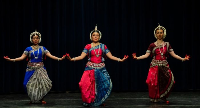 Odissi dancers