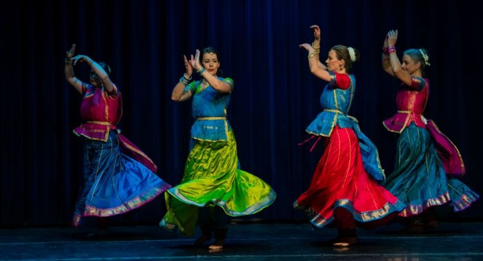 Kathak dancers