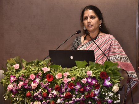 Rasika Gumaste presents a paper on Odissi