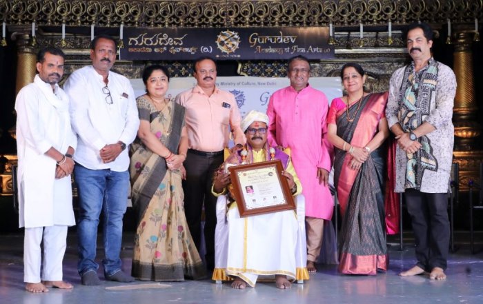 Gurudev Award to lighting designer ML Rajan