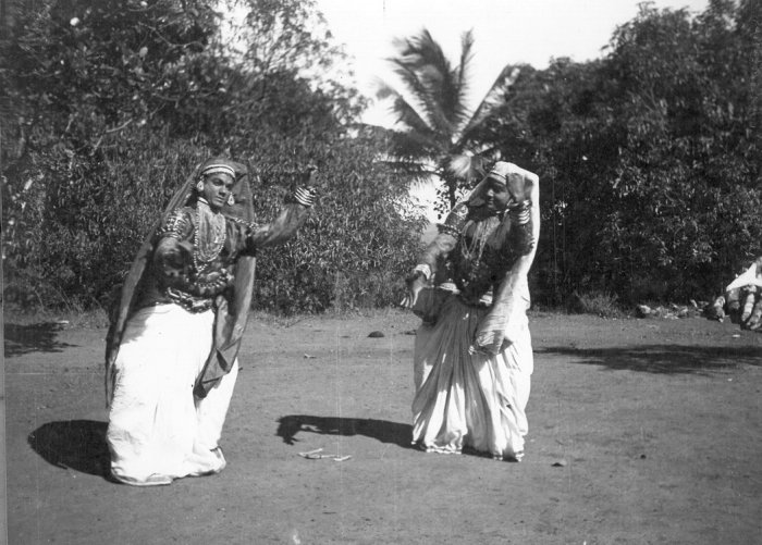 Kalamandalam Krishnan Nair and Madhavan