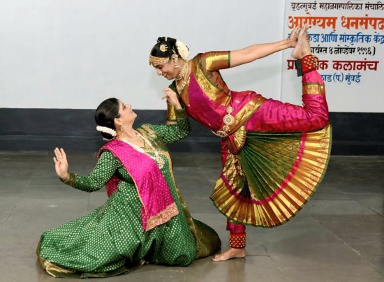 Rajashree Oak & Shraddha Joglekar