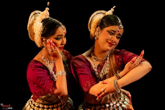 DVI - Two Paths, One Pulse