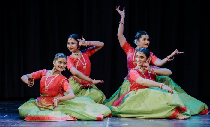 Rutuja Kulkarni, Aarya Mahajan, Girija Wadikar and Nidhi Kabir