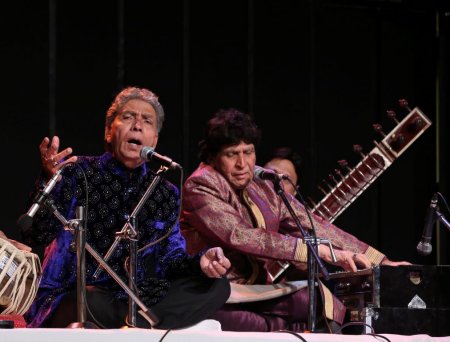Ustad Ahmed & Mohammad Hussain