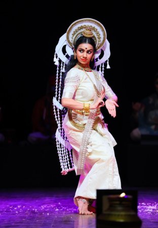 Roopakalapti by Vichitra Gaundali