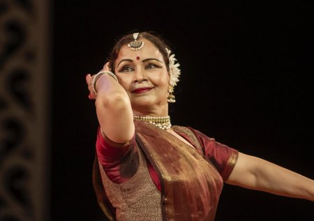 Aviral Rang - Malti Shyam