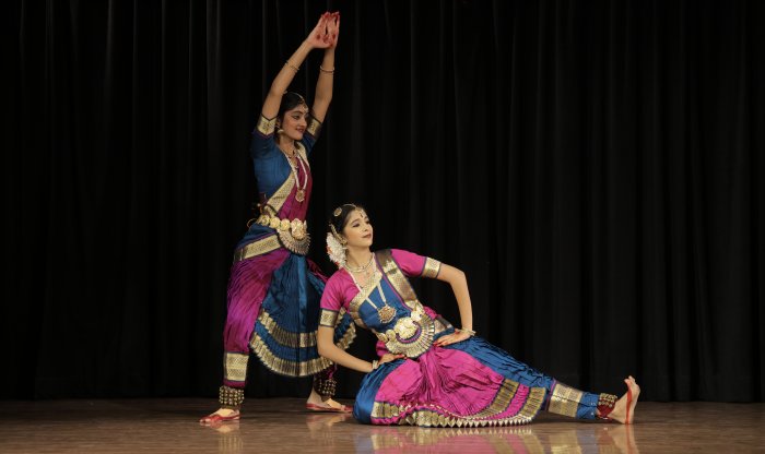 Rasadhwani students Anokhee Shah & Rewa Malhotra