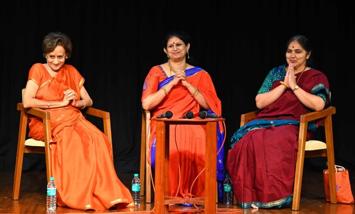 Padmini Ravi, Shobha Shashikumar, Karuna Vijayendra