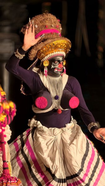 Nepathya Rahul Chakyar as Soorpanakha