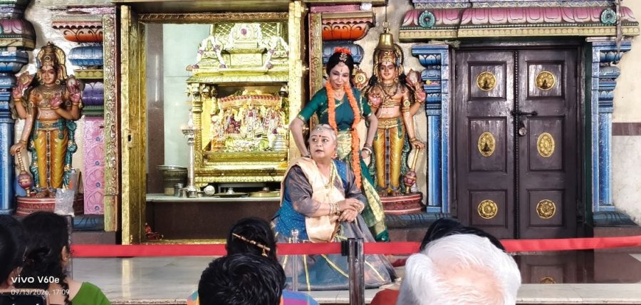 Sakshithatam - Paullumi Mukherjee & Dr Lata Surendra