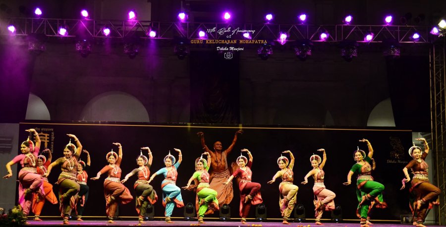 Diksha Manjari ensemble