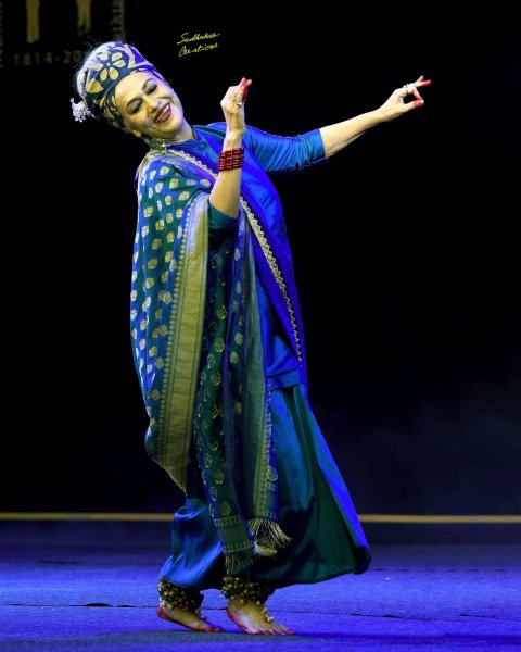 Alokananda Roy
