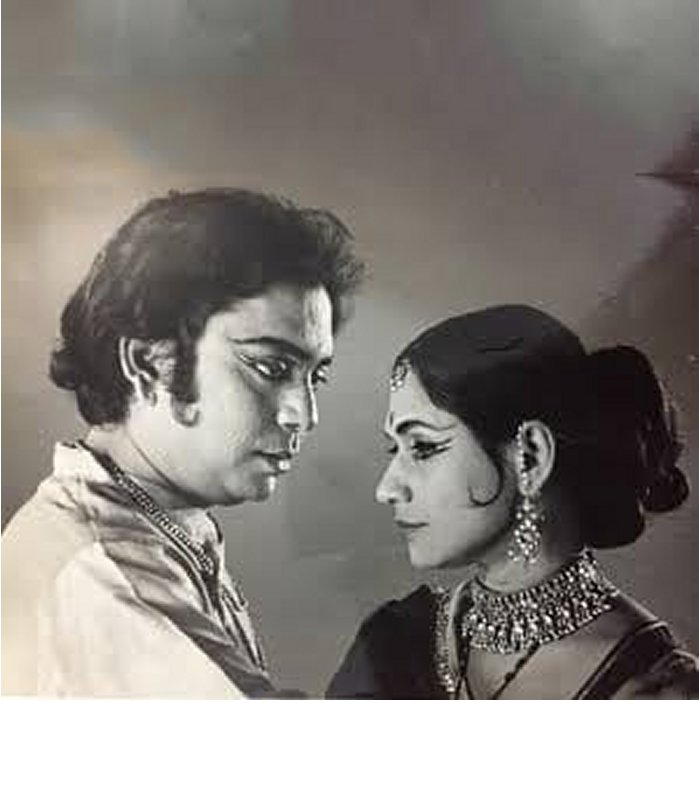 Birju Maharaj and Kumudini Lakhia as Kamdev-Rati